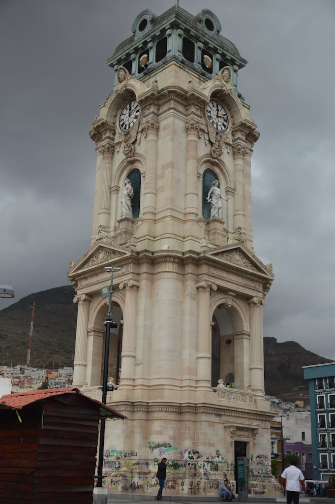 looking up to the top of the pachuca clocktower