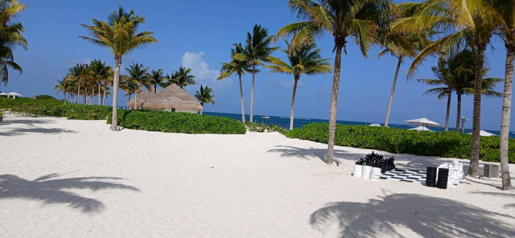 What To Pack For Riviera Maya, Mexico: Cancun, Tulum &Amp; Everywhere In Between (Janine'S Edition) St. Regis kanai beach.